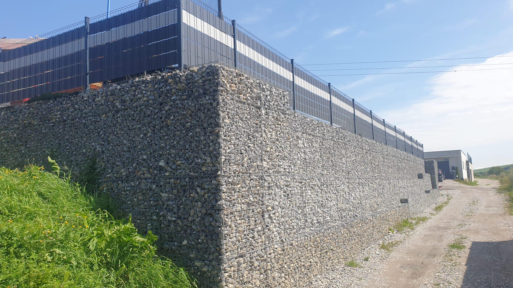 gabion retaining wall